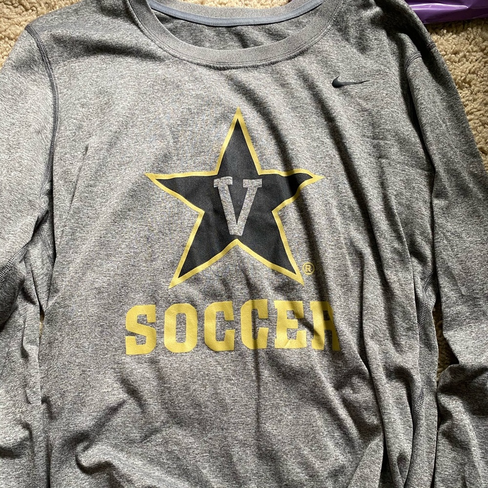 nike long sleeve